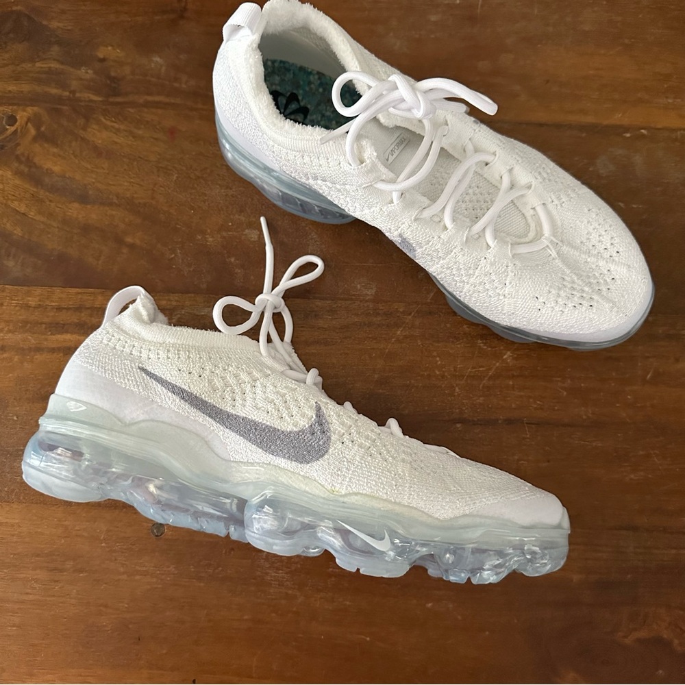 Nike Air VaporMax 2023 Flyknit White Pure Platinum Ladies 8.5 NWOB